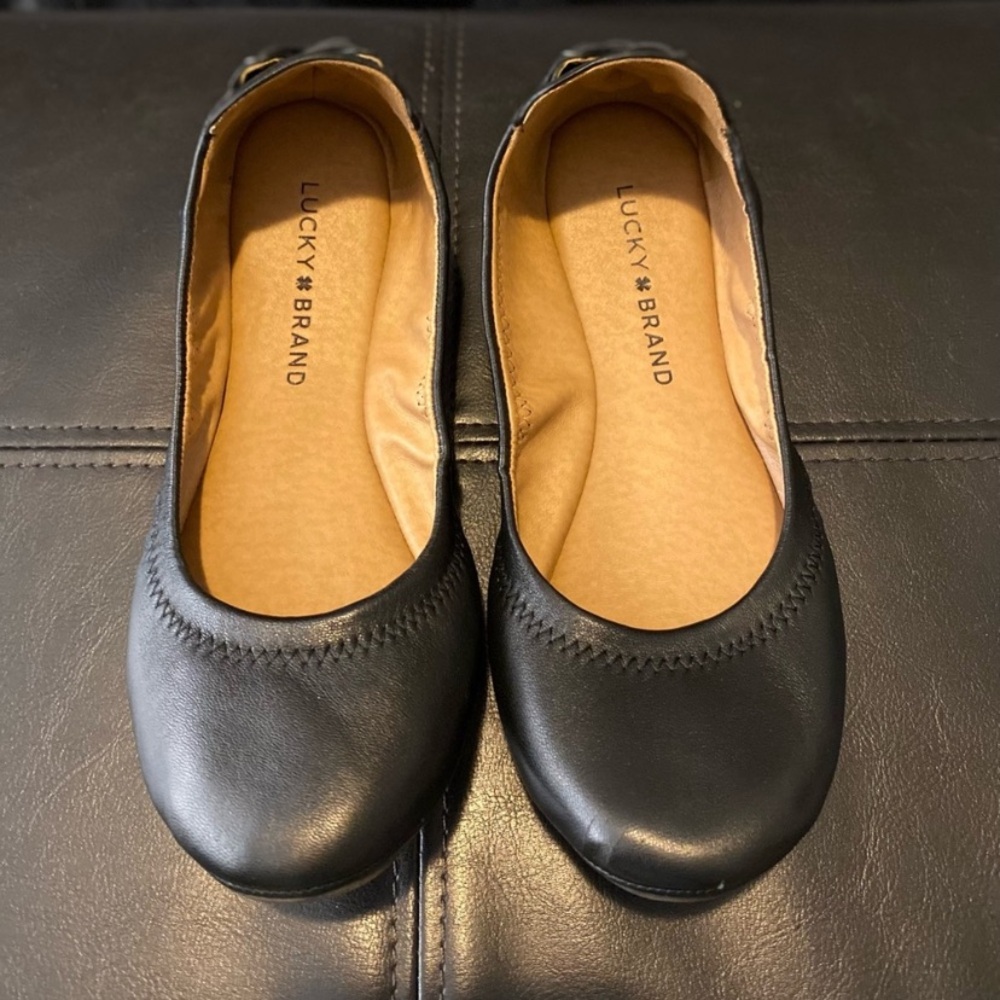 Black Pair Lucky Brand Flats - Picture 2 of 4